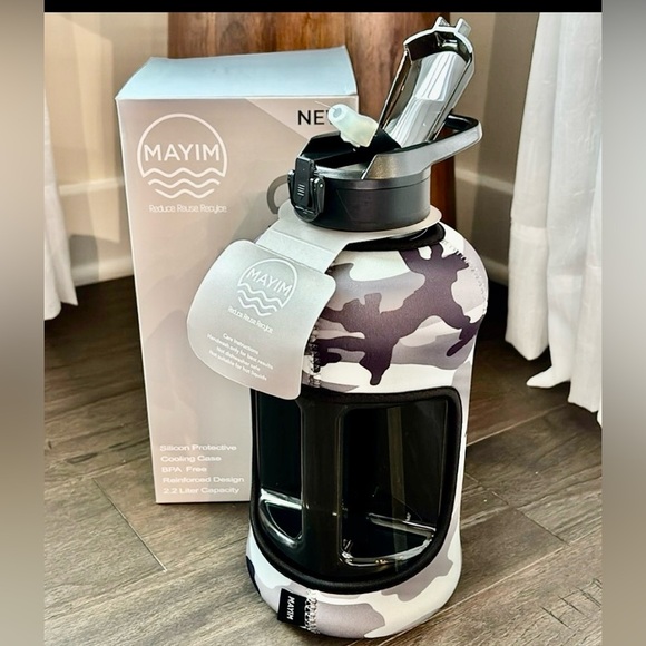 Mayim Camo 2.2 Liter water/beverage bottle with silicone protective Cooling Case - Picture 1 of 10